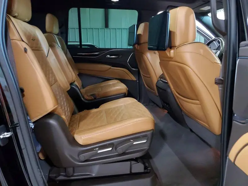 2023 CADILLAC ESCALADE ESV SPORT  