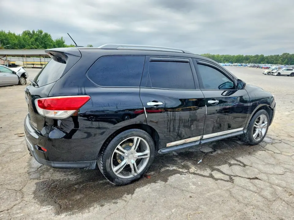 2013 NISSAN PATHFINDER S  