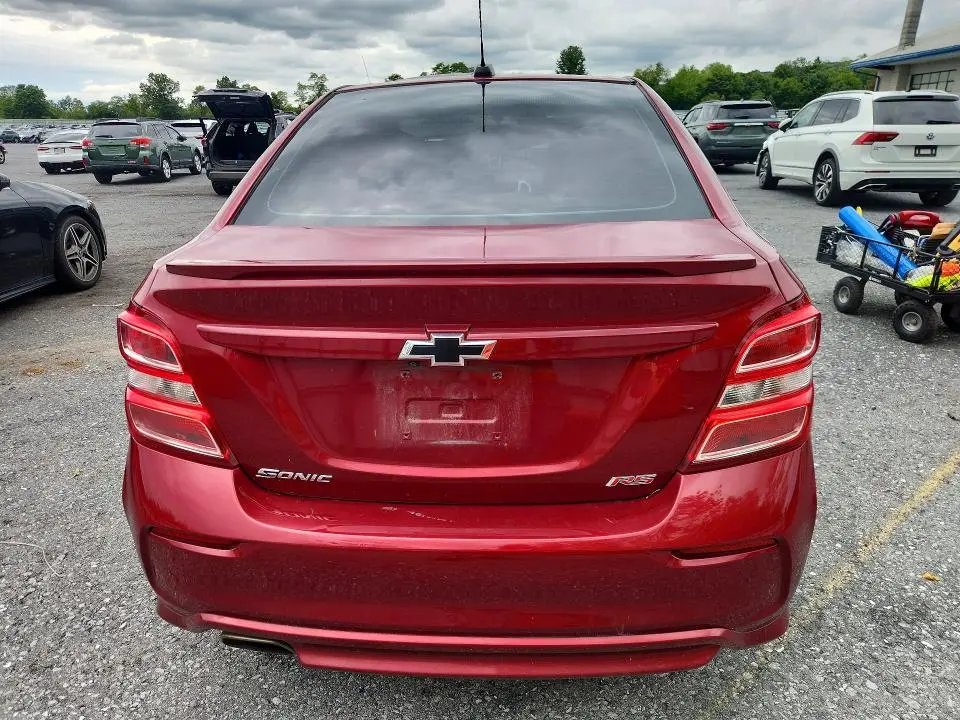 2020 CHEVROLET SONIC LT  