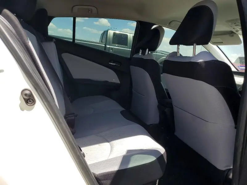 2016 TOYOTA PRIUS THREE  