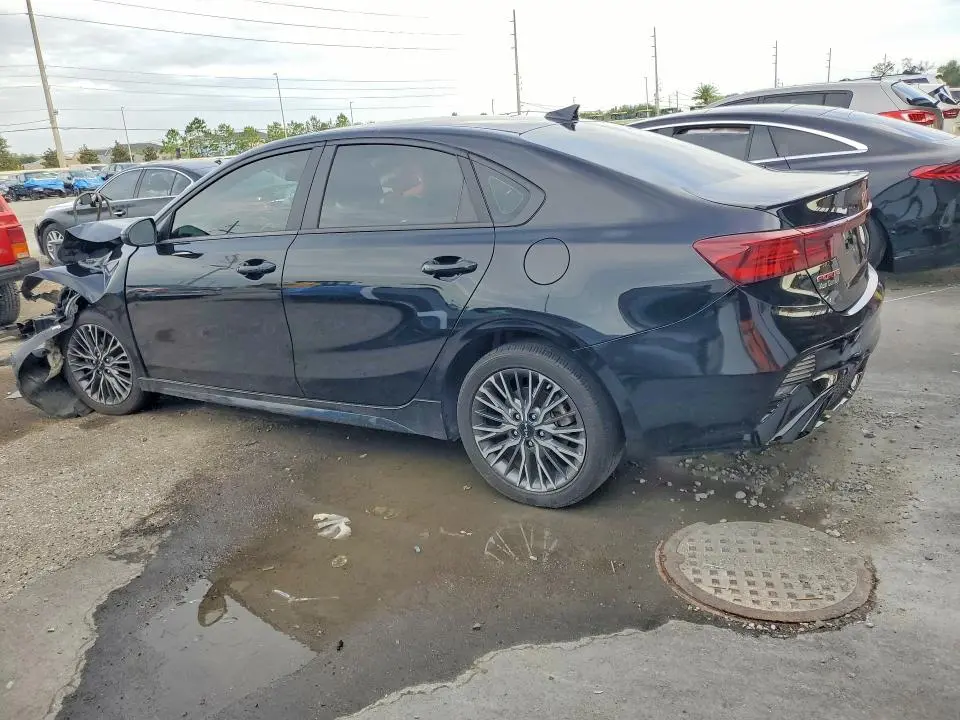 2024 KIA FORTE GT LINE  