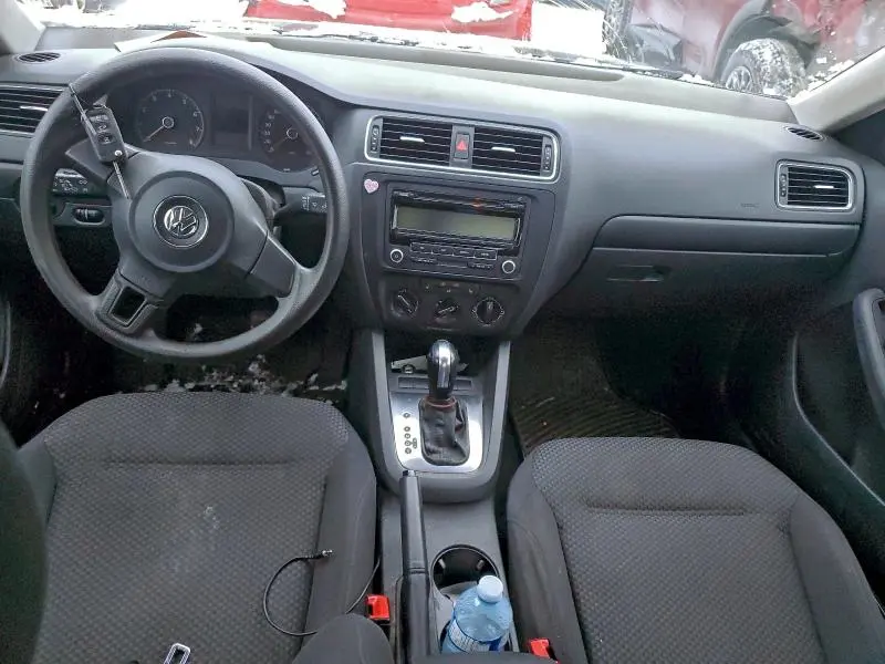 2013 VOLKSWAGEN JETTA BASE  