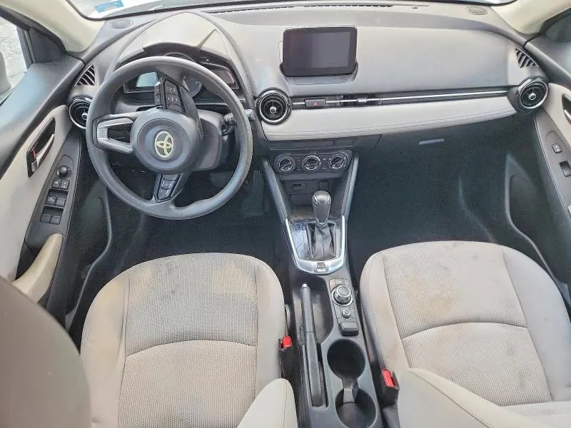 2019 TOYOTA YARIS LE  