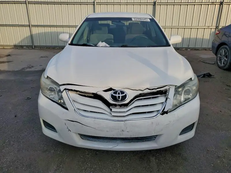 2011 TOYOTA CAMRY BASE  