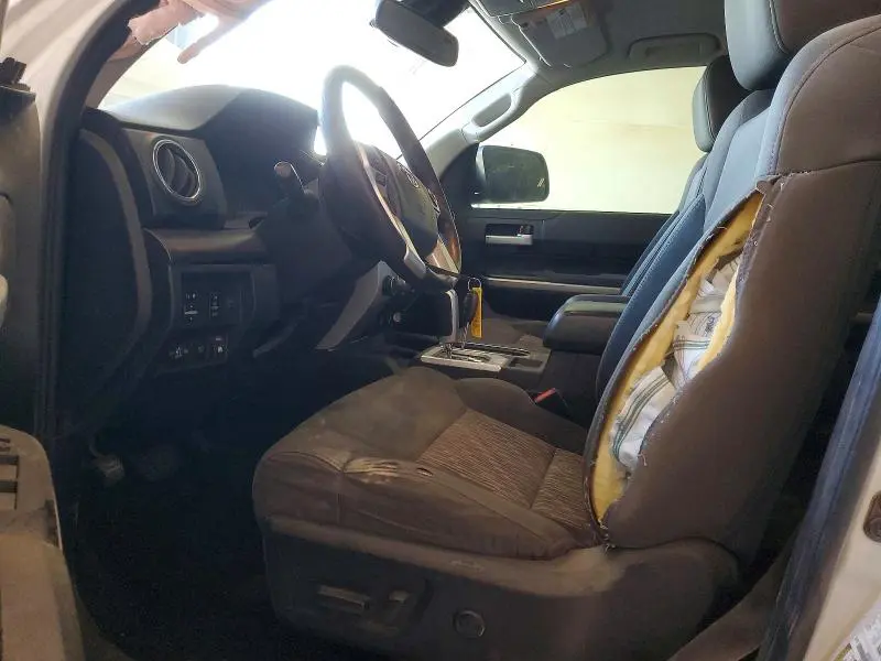 2018 TOYOTA TUNDRA SR5  