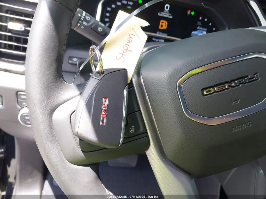 2025 GMC SIERRA 1500 4WD  SHORT BOX DENALI