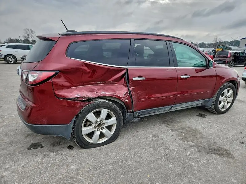 2017 CHEVROLET TRAVERSE LT  