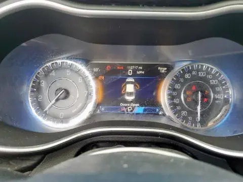2016 CHRYSLER 200 C  