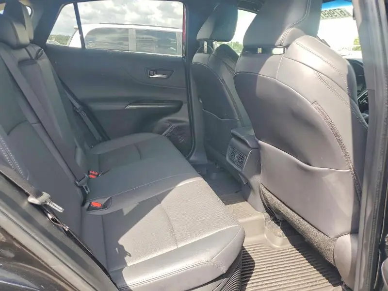 2022 TOYOTA VENZA LIMITED  