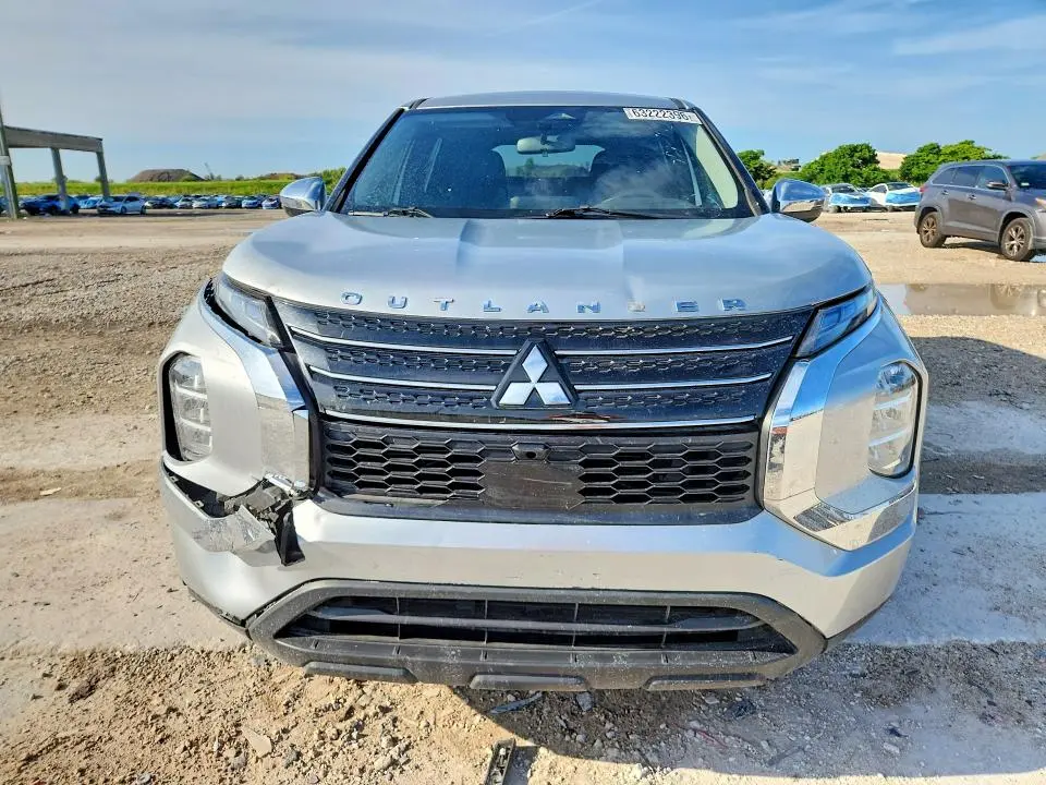 2022 MITSUBISHI OUTLANDER ES  