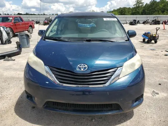2011 TOYOTA SIENNA LE  