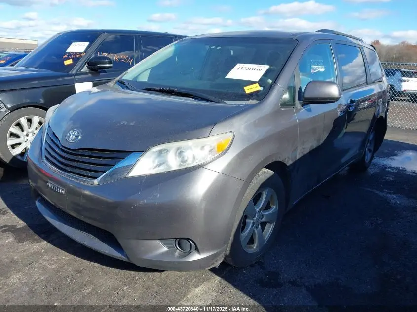 2012 TOYOTA SIENNA LE V6 8 PASSENGER