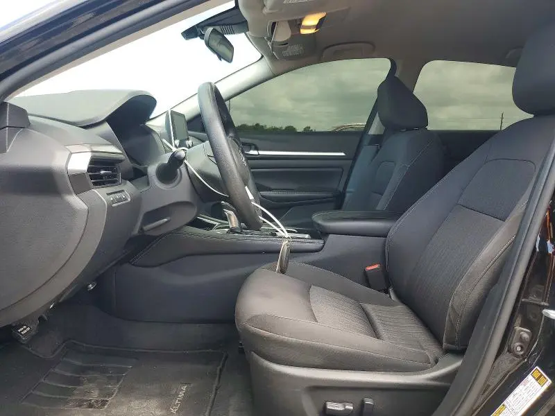 2023 NISSAN ALTIMA SV  
