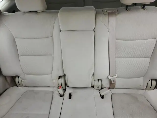 2011 KIA SORENTO BASE  