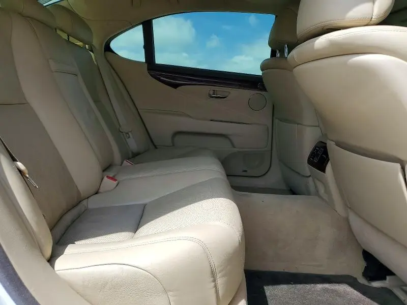 2012 LEXUS LS 460L  