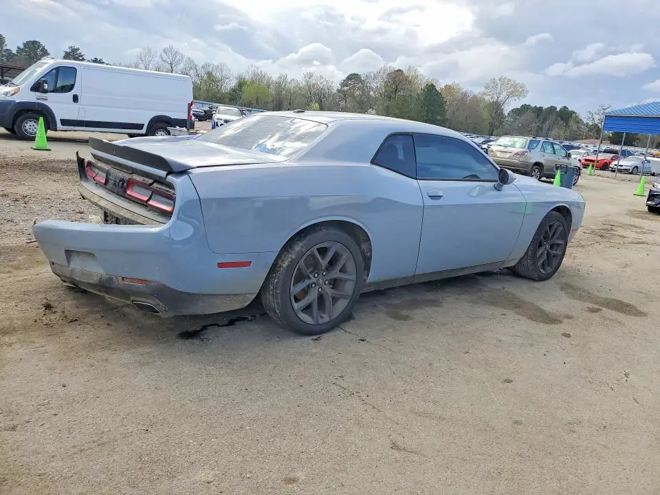 2021 DODGE CHALLENGER SXT  