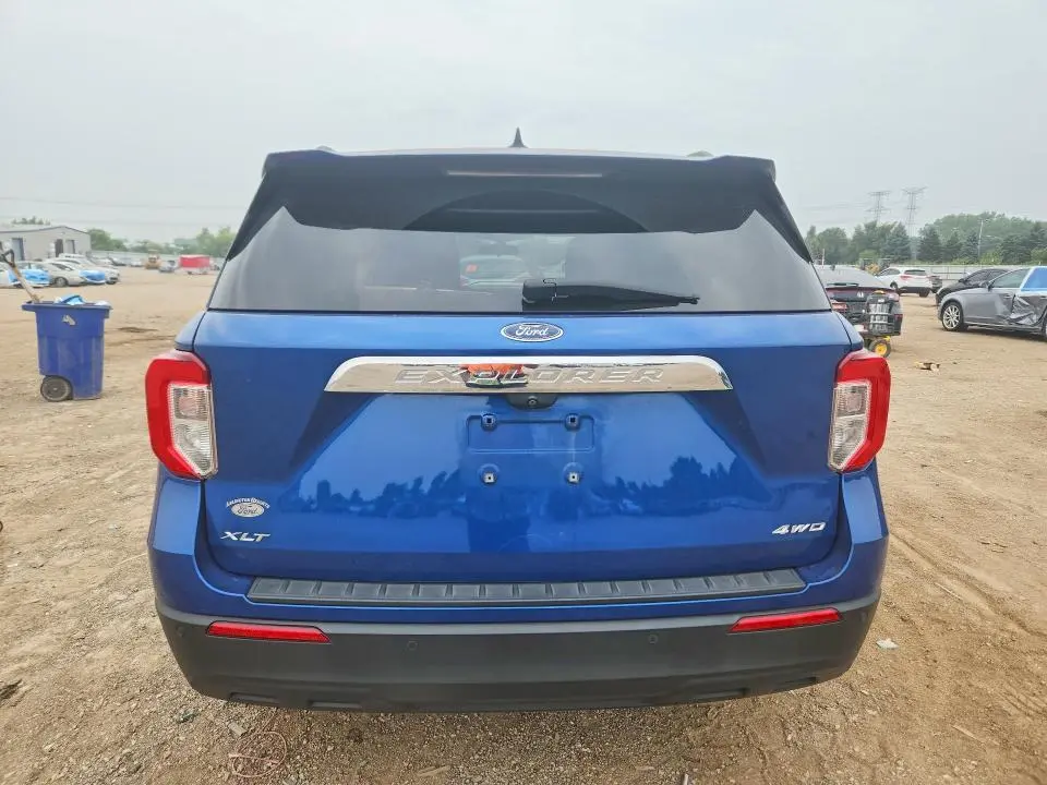 2021 FORD EXPLORER XLT  