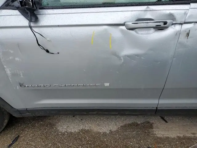 2024 JEEP GRAND CHEROKEE LAREDO  