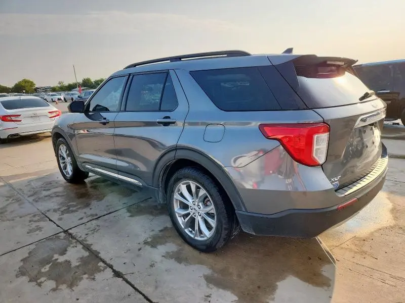 2021 FORD EXPLORER XLT  