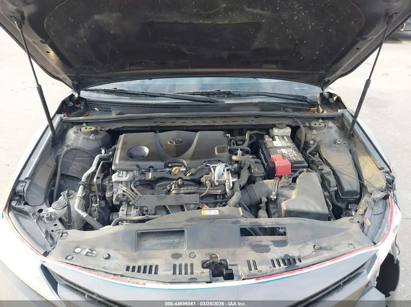 2018 TOYOTA CAMRY LE