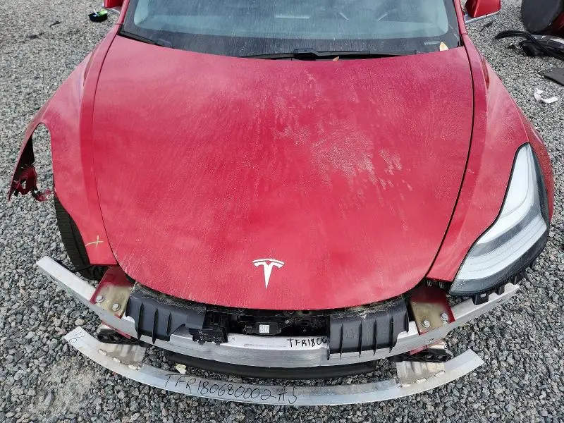 2018 TESLA MODEL 3   
