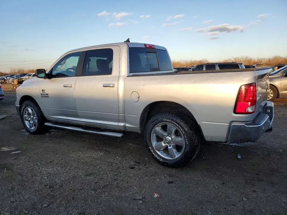 2018 RAM 1500 SLT  