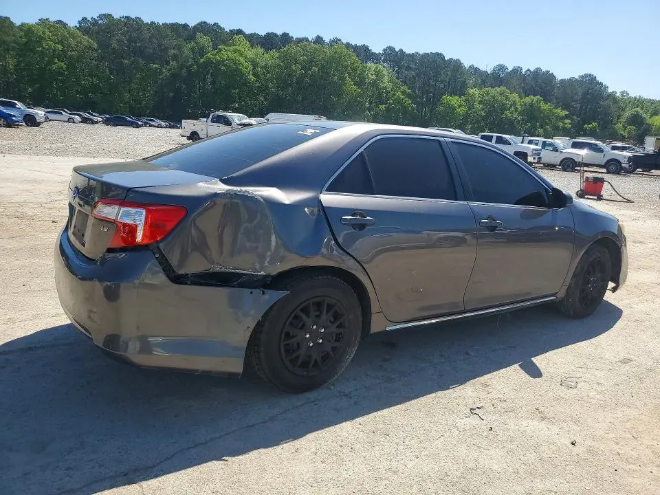 2014 TOYOTA CAMRY LE  