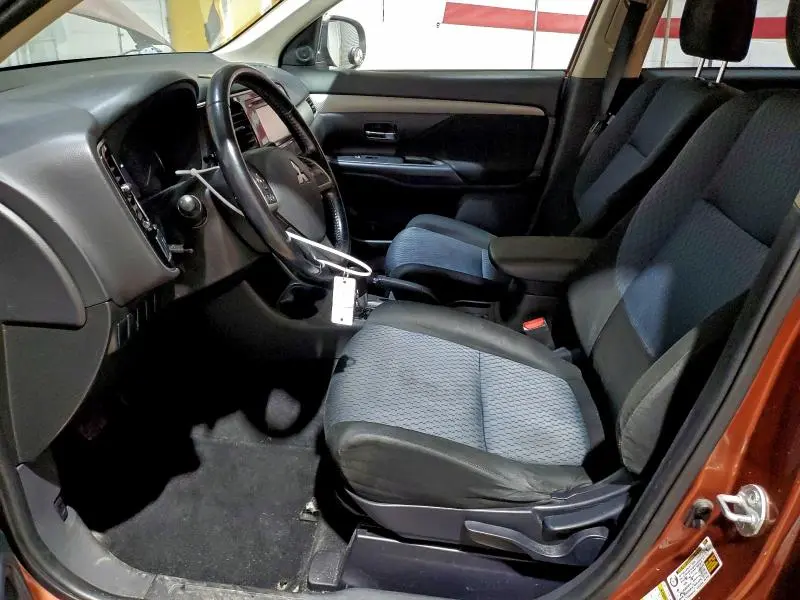 2014 MITSUBISHI OUTLANDER SE  