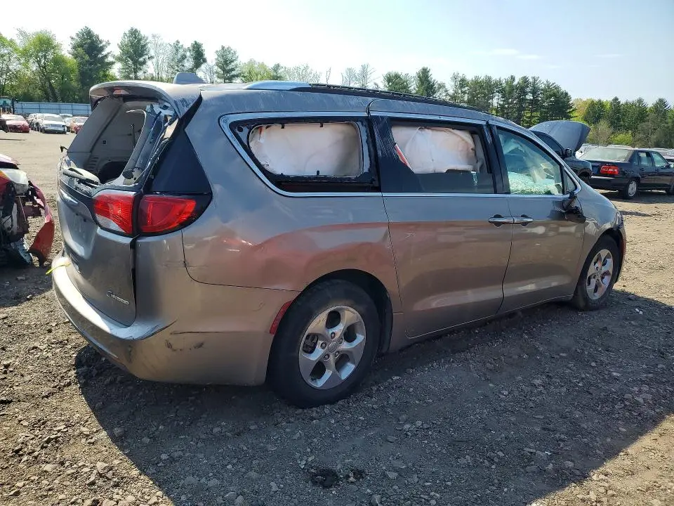 2018 CHRYSLER PACIFICA HYBRID TOURING L  
