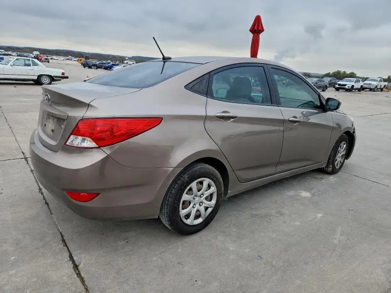 2013 HYUNDAI ACCENT GLS  