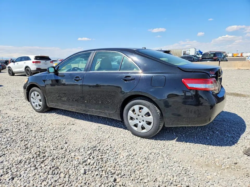 2010 TOYOTA CAMRY LE  