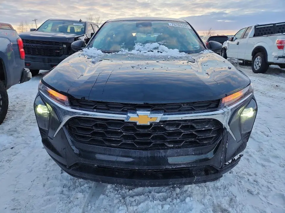 2024 CHEVROLET TRAX LS  