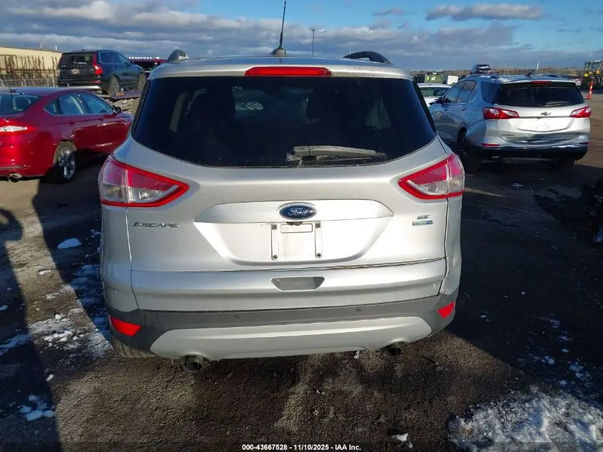 2016 FORD ESCAPE SE
