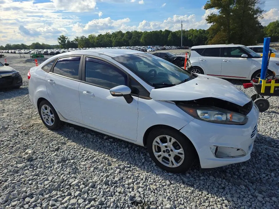 2015 FORD FIESTA SE  