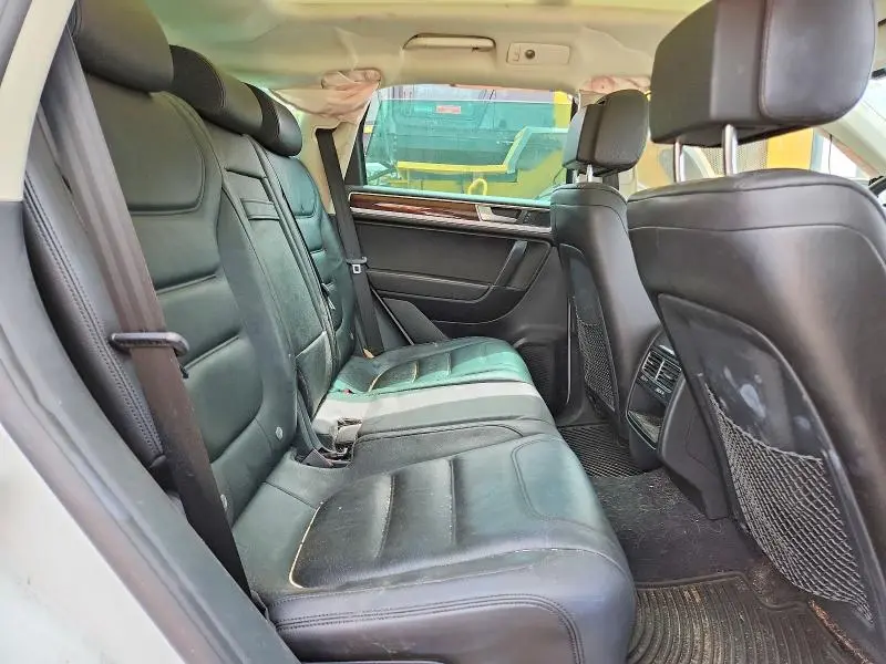 2015 VOLKSWAGEN TOUAREG V6  