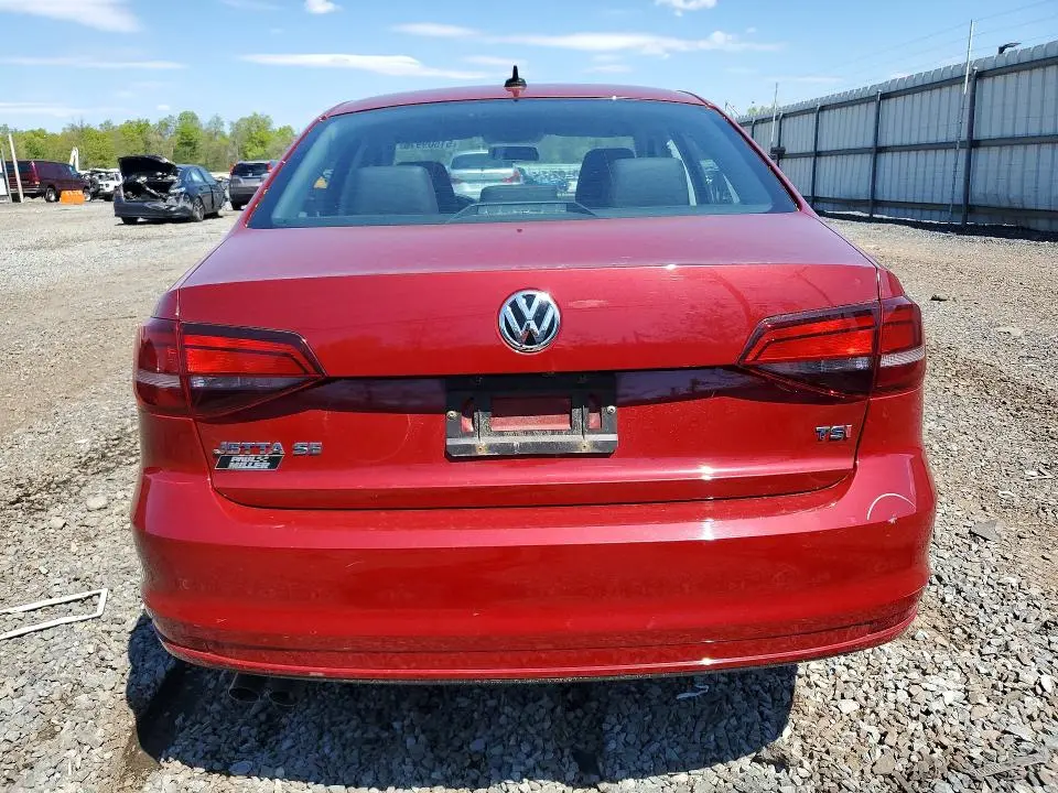2018 VOLKSWAGEN JETTA SE  