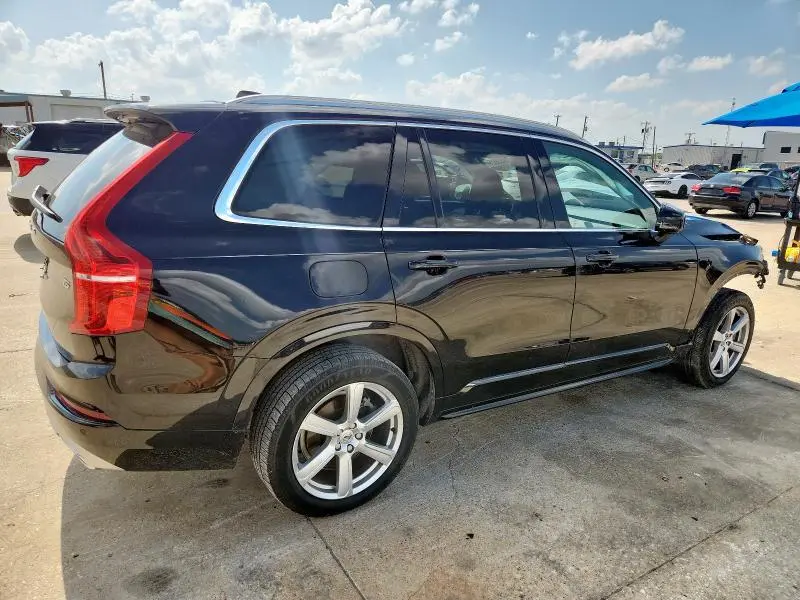 2021 VOLVO XC90 T5 MOMENTUM  