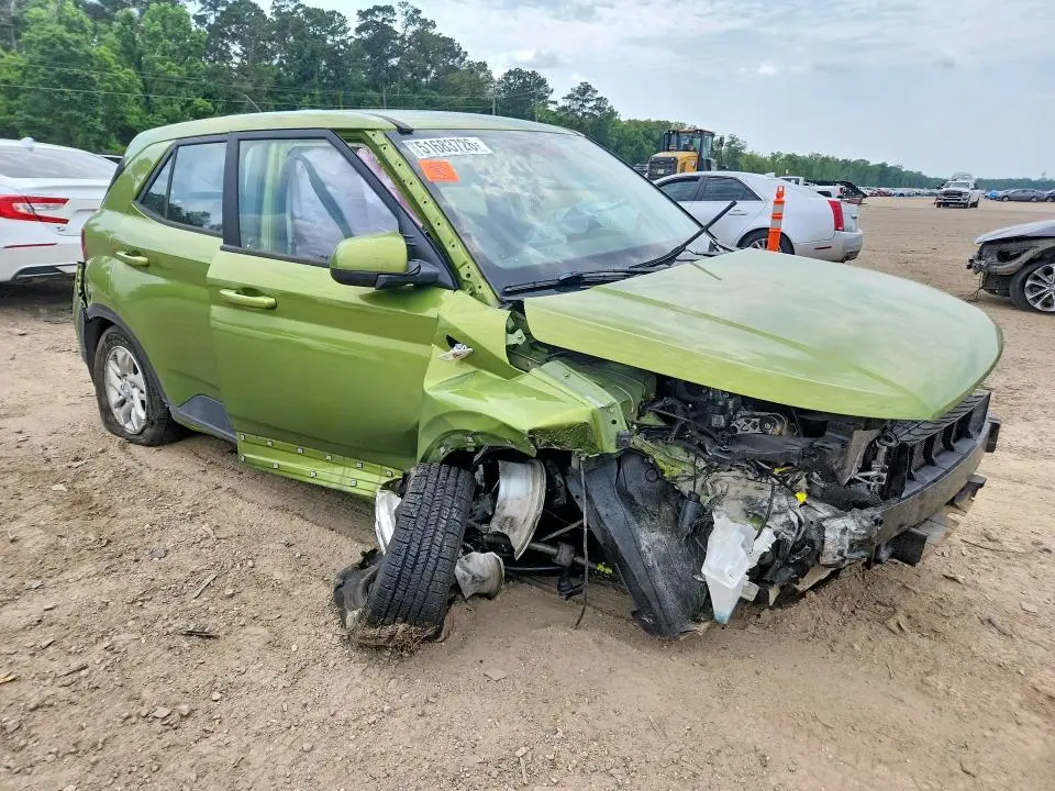 2024 HYUNDAI VENUE SE  
