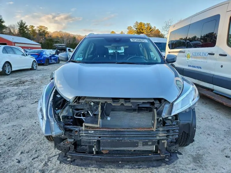 2022 NISSAN KICKS SV  