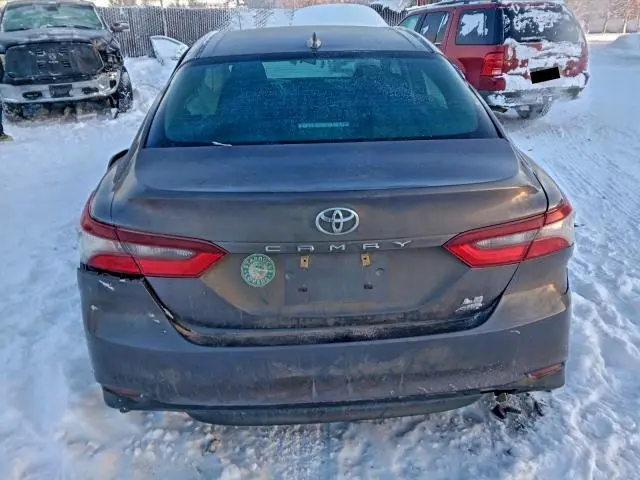 2021 TOYOTA CAMRY LE  