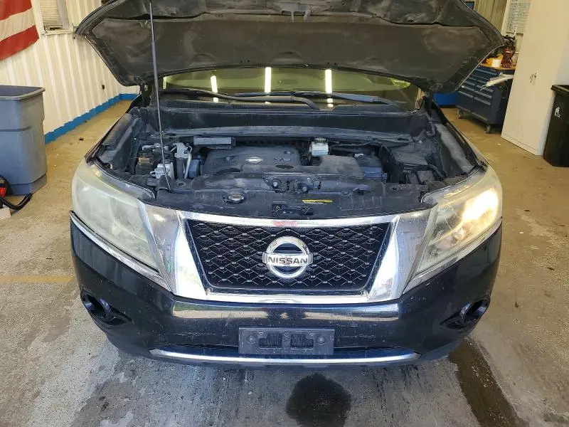 2014 NISSAN PATHFINDER SV  