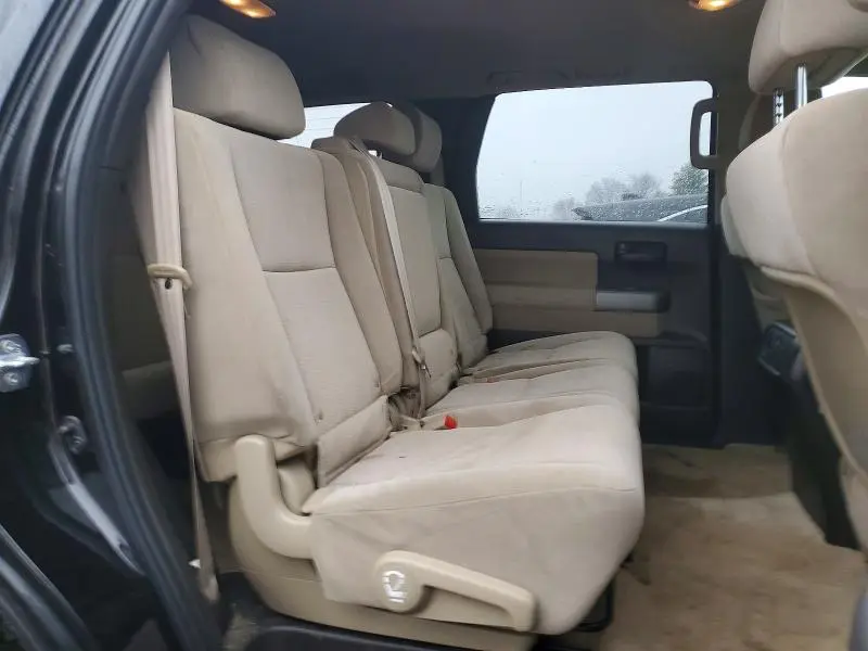 2011 TOYOTA SEQUOIA SR5  