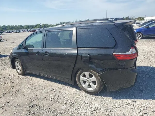 2020 TOYOTA SIENNA LE  