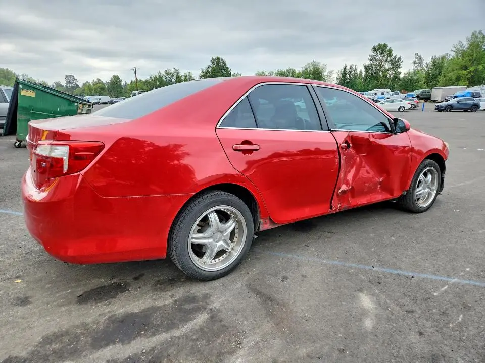 2013 TOYOTA CAMRY LE  