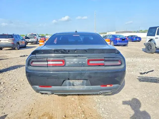 2016 DODGE CHALLENGER SXT  
