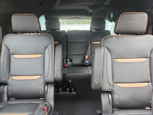 2022 GMC YUKON XL K1500 AT4  