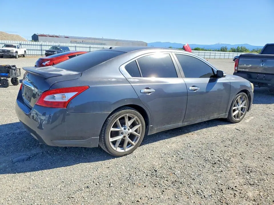 2010 NISSAN MAXIMA 3.5 S  