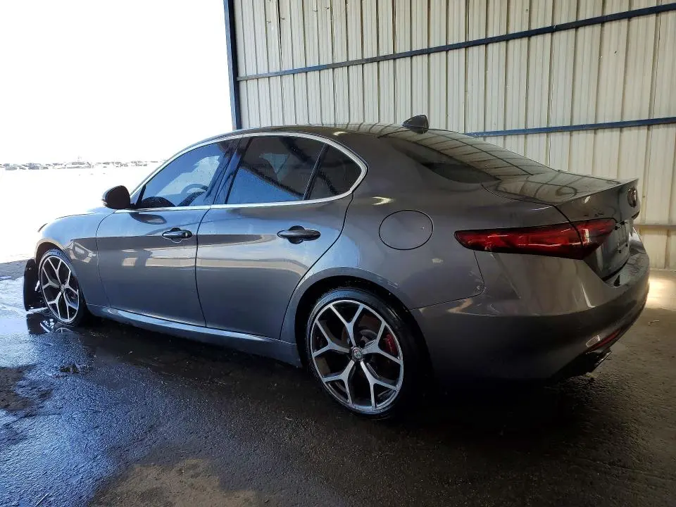 2020 ALFA ROMEO GIULIA   