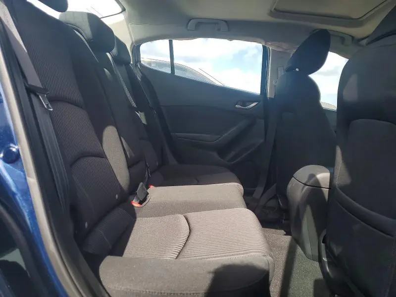 2016 MAZDA 3 TOURING  