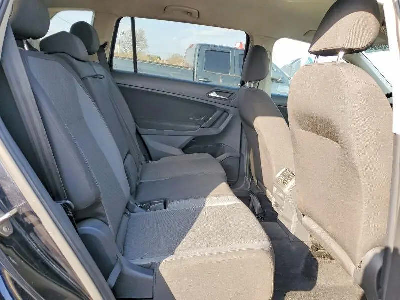 2019 VOLKSWAGEN TIGUAN S  